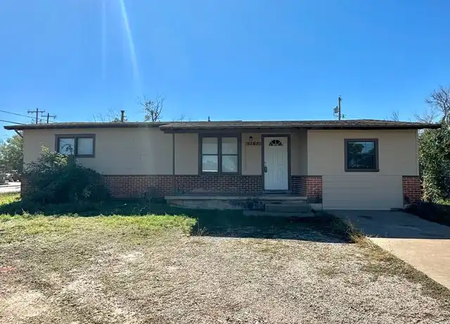 Property at 1161 E 23rd St, San Angelo, TX, 76903, 3 beds, 2 baths, [object Object]