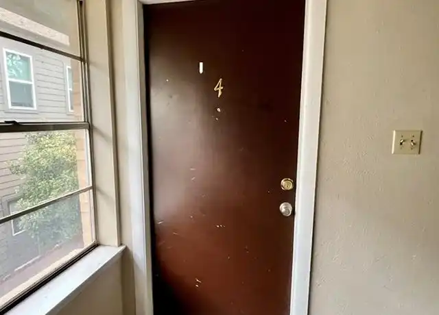 Property at 1107 S Locust St Unit 4, Denton, TX, 76201, 2 beds, 1 bath, [object Object]