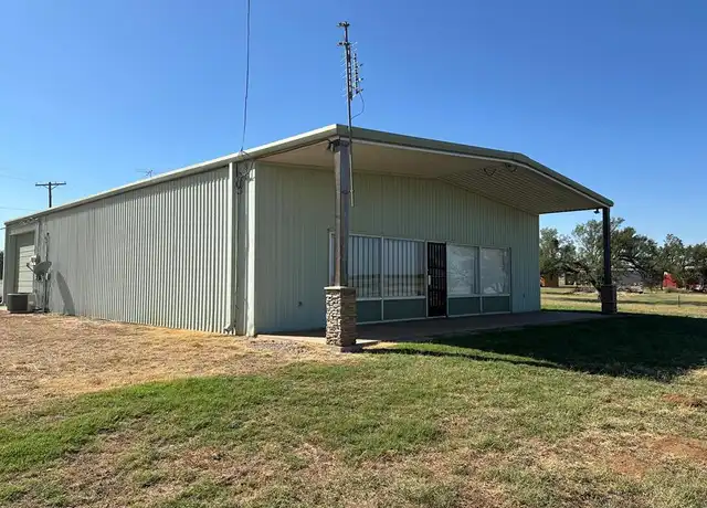 Property at 88 W County Road 112, Snyder, TX, 79549, 2 beds, 1.5 baths, [object Object]