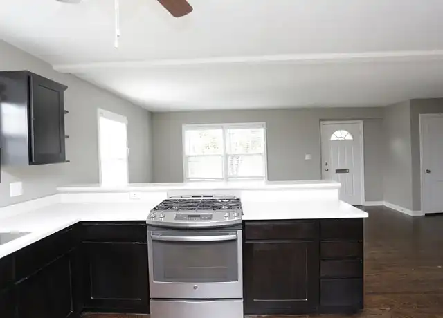Property at Warwick Court Townhomes - 3527 Warwick Blvd, Kansas City, MO, 64111, 2 beds, 1.5 baths, [object Object]