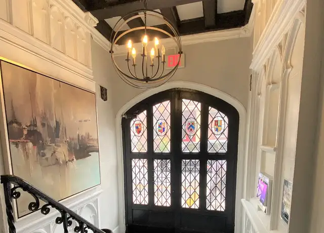 Photo of 32 High St, New Haven, CT 06510