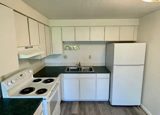 Property at 2124 Arthur St Unit 10, Klamath Falls, OR, 97603, 2 beds, 1 bath, [object Object]