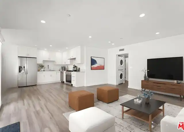 Property at 1254 9th St Unit C, Santa Monica, CA, 90401, 2 beds, 2 baths, [object Object]