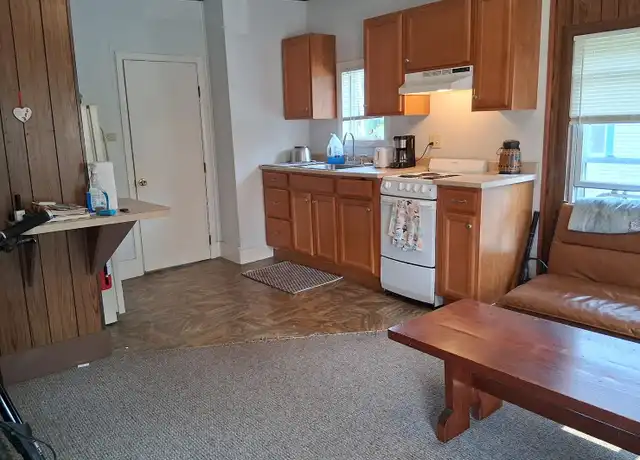 Property at 117 Church St Unit 02, Rutland, VT, 05701, 1 bed, 1 bath, [object Object]
