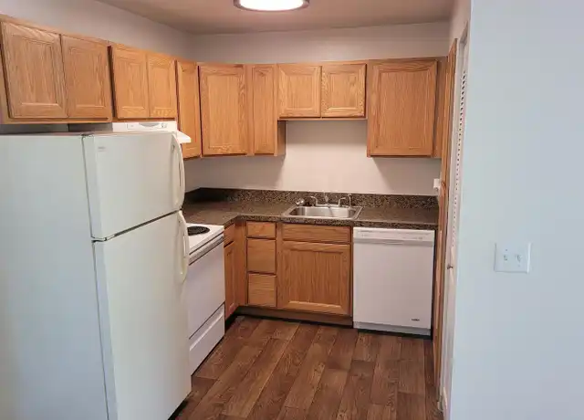 Property at 14650 NW Cornell Rd Unit 16, Portland, OR, 97229, 2 beds, 1 bath, [object Object]