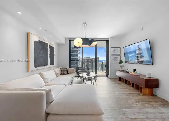 Property at 1010 Brickell Ave #3411, Miami, FL, 33131, 1 bed, 1.5 baths, [object Object]