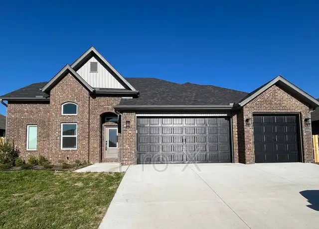 Property at 2008 Salmon St, Pea Ridge, AR, 72751, 3 beds, 2.5 baths, [object Object]