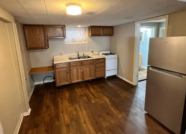 Property at 1006 Laramie St Unit B, Manhattan, KS, 66502, 1 bed, 1 bath, [object Object]