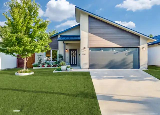Property at 1110 Claude St, Dallas, TX, 75203, 3 beds, 2 baths, [object Object]
