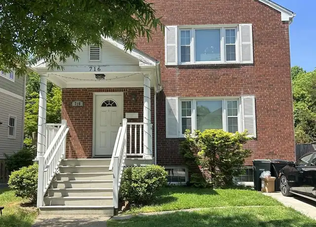 Property at 716 N Jackson St Unit 2, Arlington, VA, 22201, 3 beds, 1 bath, [object Object]