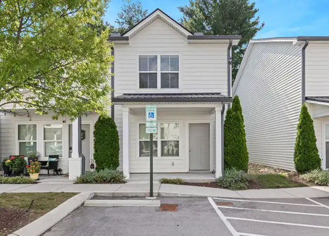 Property at 612 Hadley Village Blvd, Old Hickory, TN, 37138, 2 beds, 2.5 baths, [object Object]
