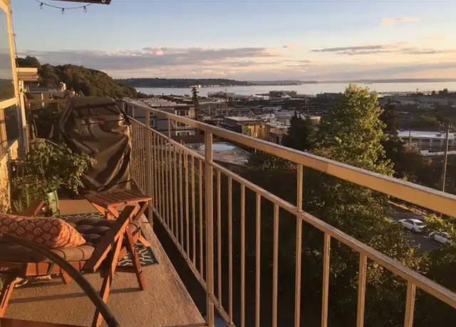 Property at Fountain Court Apartments - 2516 14th Ave W, Seattle, WA, 98119, 2 beds, 1 bath, [object Object]