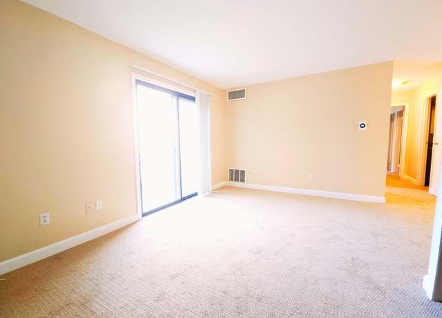 Photo of 2 Village Way #8, Natick, MA 01760