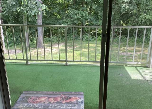 Photo of 35980 Ann Arbor Trl, Livonia, MI 48150