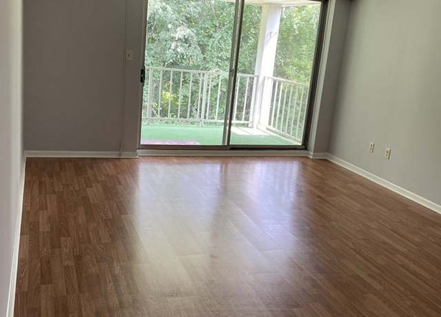 Photo of 35980 Ann Arbor Trl, Livonia, MI 48150