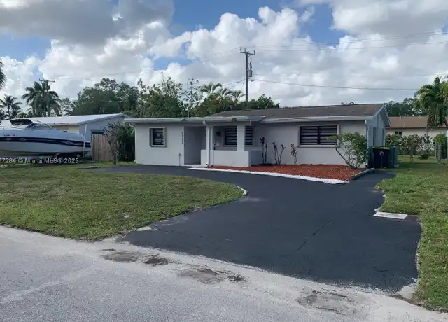 Property at 2733 SW 46th Ct Unit 2733, Fort Lauderdale, FL, 33312, 3 beds, 2 baths, [object Object]