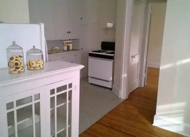 Property at 3611 Bryant Ave S Unit 305, Minneapolis, MN, 55409, 1 bed, 1 bath, [object Object]