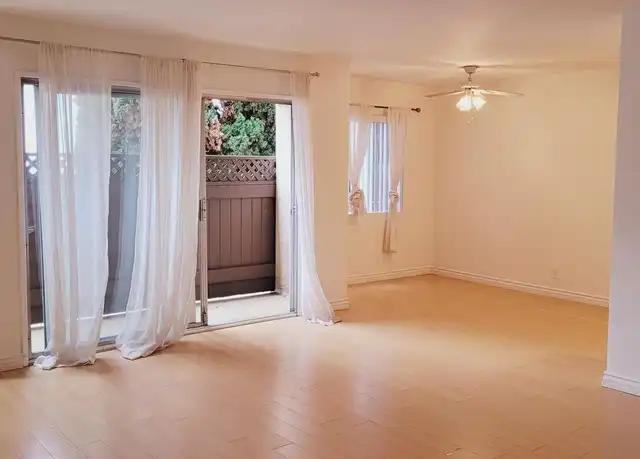 Property at 818 7th St Unit 4, Santa Monica, CA, 90403, 2 beds, 2 baths, [object Object]