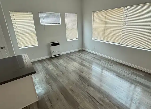 Property at 626 E 5th St Unit 2, Long Beach, CA, 90802, 0 beds, 1 bath, [object Object]