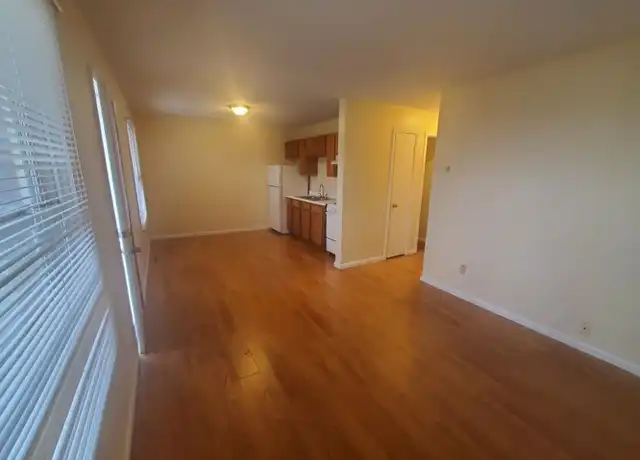 Property at 603 S Maplewood Dr Unit 603-4MW, Rantoul, IL, 61866, 2 beds, 1 bath, [object Object]