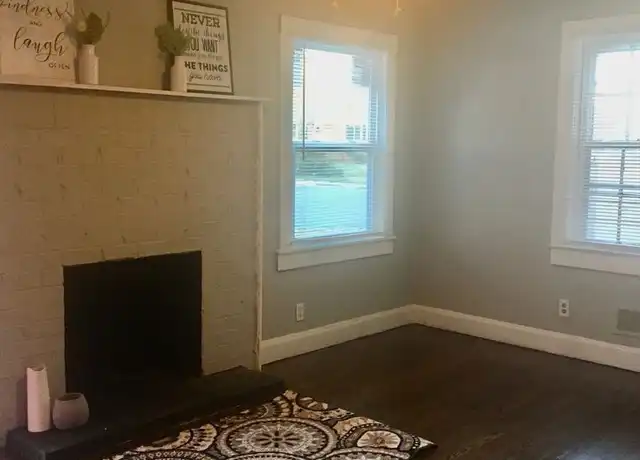 Property at 1301 Cloninger Ave, Gastonia, NC, 28052, 3 beds, 1 bath, [object Object]