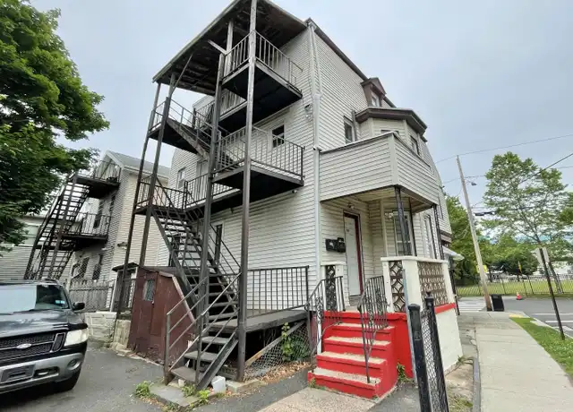 Property at 58 Sylvan Ave, New Haven, CT, 06519, 3 beds, 1 bath, [object Object]