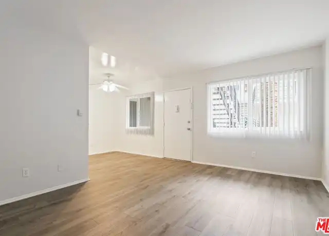 Property at 115 N Oak St Unit 11, Inglewood, CA, 90301, 1 bed, 1 bath, [object Object]