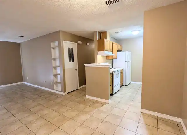 Property at 8160 Stonebrook Dr Unit C, Pensacola, FL, 32514, 2 beds, 1 bath, [object Object]
