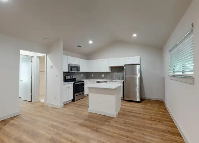 Property at Lakewood Village - 6263 La Vista Dr, Dallas, TX, 75214, 1 bed, 1 bath, [object Object]