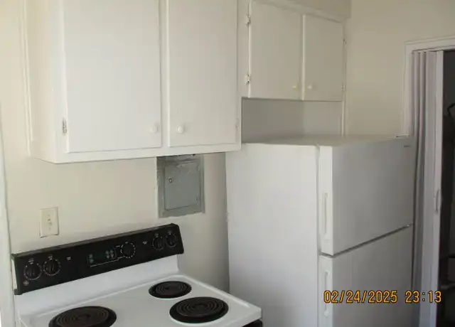Property at 201 Holly Dr Unit M-2, Albany, GA, 31705, 2 beds, 1 bath, [object Object]