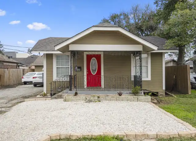 Property at 8209 Bangle St, Houston, TX, 77012, 2 beds, 1 bath, [object Object]