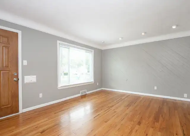 Property at 14517 Brunswick Ave, Maple Heights, OH, 44137, 3 beds, 1 bath, [object Object]