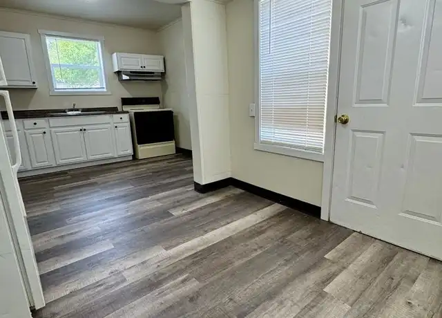 Property at 311 N 4th Ave Unit B, Yakima, WA, 98902, 1 bed, 1 bath, [object Object]