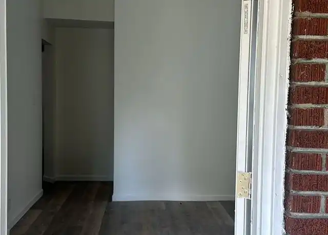 Property at 703 Bellaire Ave Unit 1, Lexington, KY, 40508, 2 beds, 1 bath, [object Object]