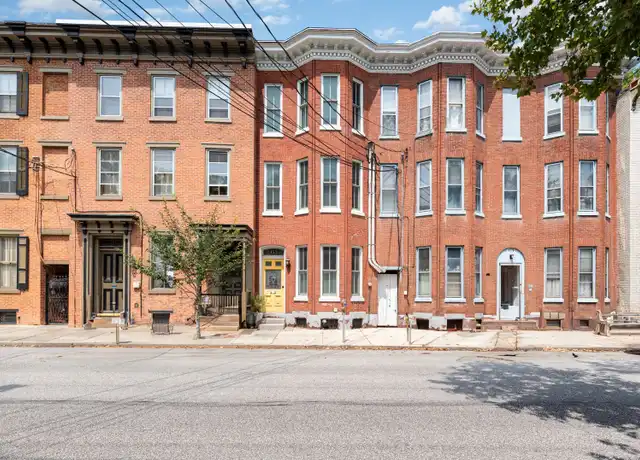Property at 153 W Louther St Apt 1, Carlisle, PA, 17013, 2 beds, 1 bath, [object Object]