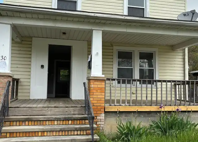 Property at 930 W 18th St, Lorain, OH, 44052, 4 beds, 1 bath, [object Object]