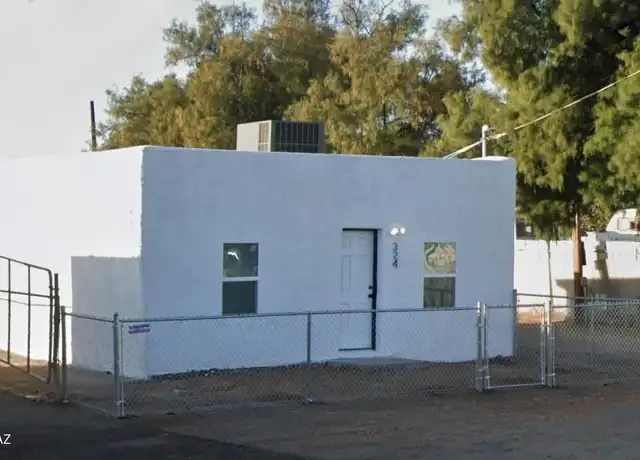 Property at 324 E Prince Rd, Tucson, AZ, 85705, 3 beds, 2 baths, [object Object]