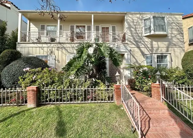 Property at 135 Canon Dr, Beverly Hills, CA, 90212, 2 beds, 1.5 baths, [object Object]