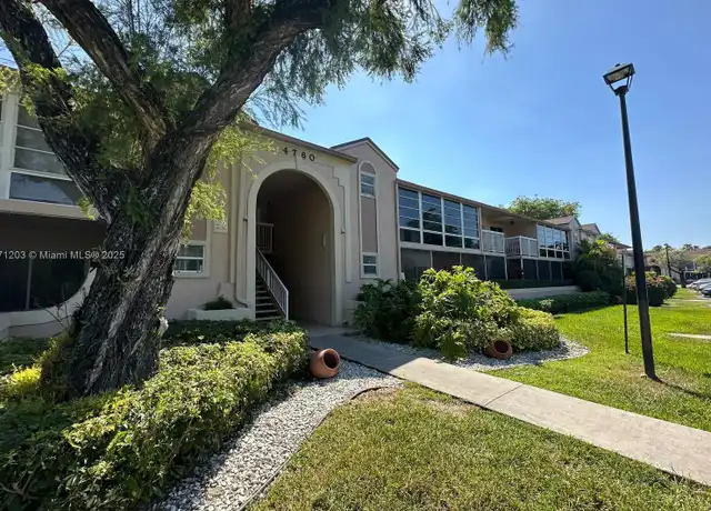 Property at 4760 NW 102nd Ave, Doral, FL, 33178, 2 beds, 2 baths, [object Object]