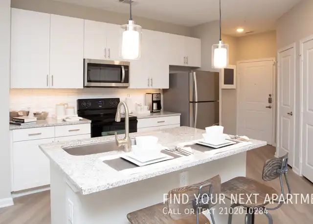Property at 444 Richland Hills Dr Unit 911, San Antonio, TX, 78251, 1 bed, 1 bath, [object Object]