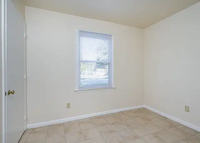 Property at 2110 Hazelwood Ave, Hopewell, VA, 23860, 3 beds, 1 bath, [object Object]