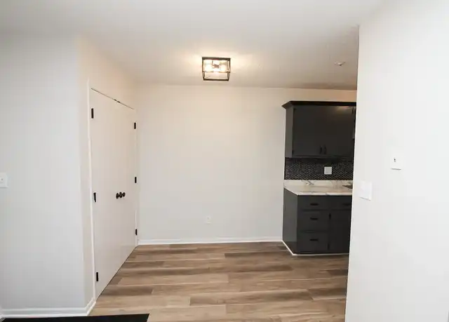 Property at Brickstone Apartments - 2009 E Nye St, Sioux Falls, SD, 57103, 2 beds, 1 bath, [object Object]