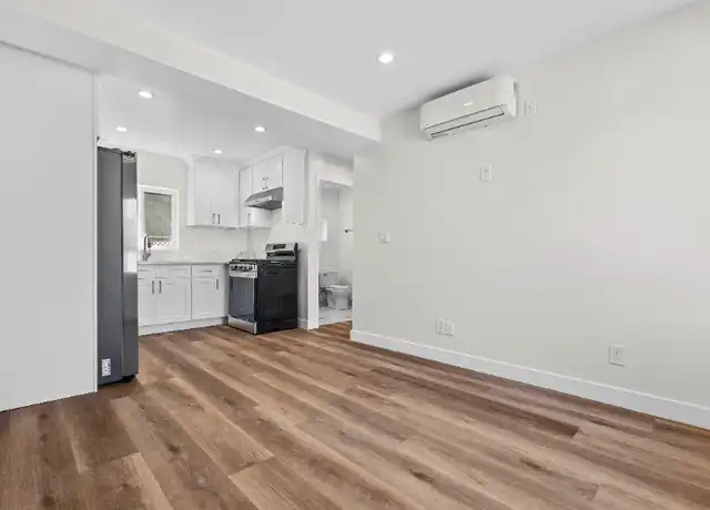 Property at 1165 Stanford St, Santa Monica, CA, 90403, 1 bed, 1 bath, [object Object]