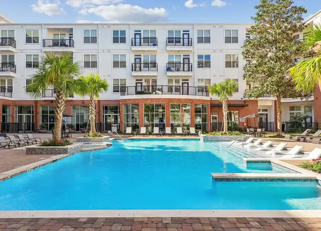 Property at Grand At Upper Kirby - 4100 Southwest Fwy, Houston, TX, 77027, 1-2 bed, 1-2 bath, [object Object]