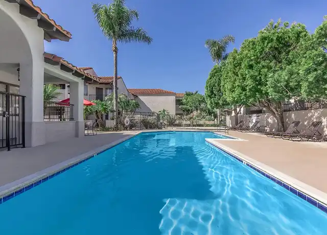 Property at Park Center Place Apartments - 575 W 19th St, Costa Mesa, CA, 92627, 1-2 bed, 1-2 bath, Contact for Price
