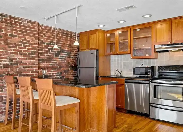 Property at 386 Commercial St, Boston, MA, 02109, 1 bed, 1 bath, [object Object]