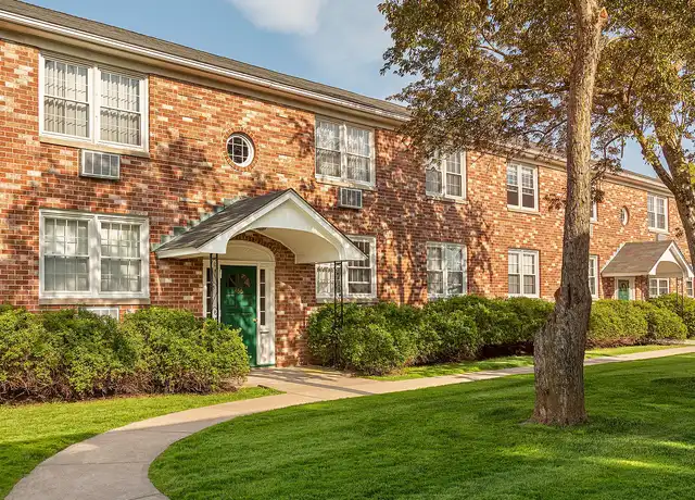 Property at Maurette Manor - 386 Willard Ave, Newington, CT, 06111, 1 bed, 1 bath, [object Object]