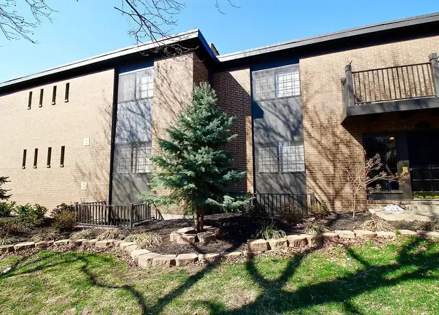 Photo of 4440 Jarboe St, Kansas City, MO 64111