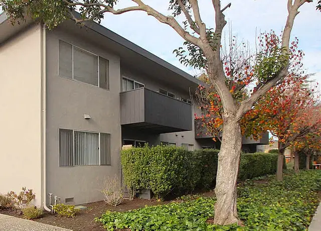 Photo of 350 Curtner Ave, Palo Alto, CA 94306