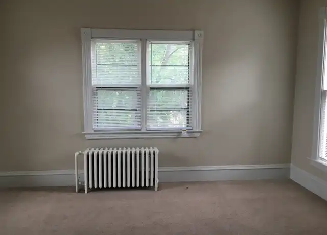 Property at 3763 W Broadway, Robbinsdale, MN, 55422, 2 beds, 1 bath, [object Object]